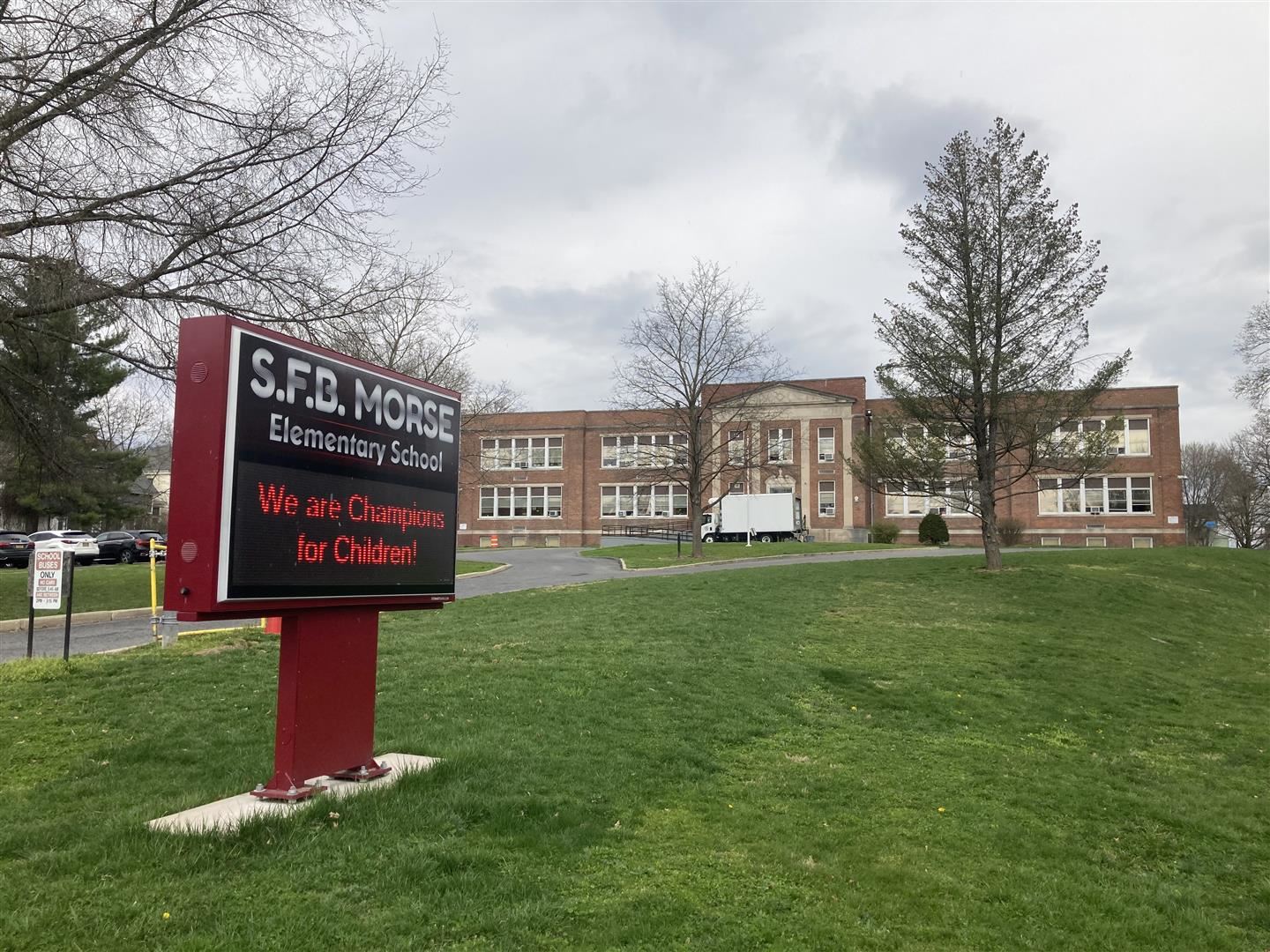  Morse Elementary's exterior