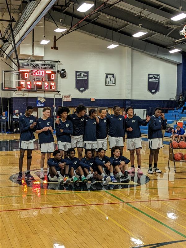 Boys Basketball Team Photo